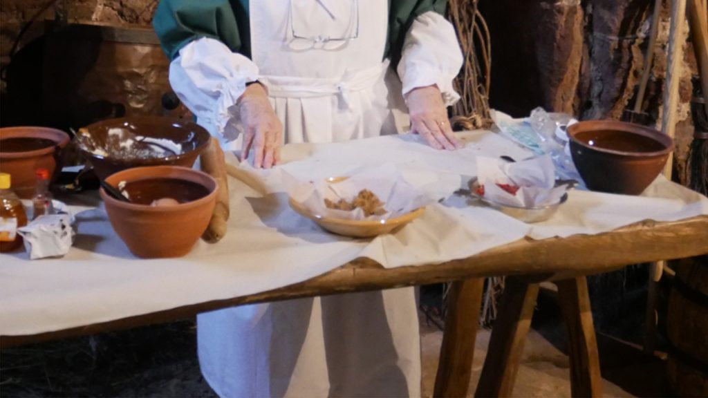 Tudor Cooking and Recipes in the Priory Kitchen